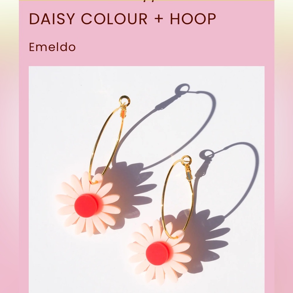 Emeldo Design Pink/Red Daisy Hoop Earrings